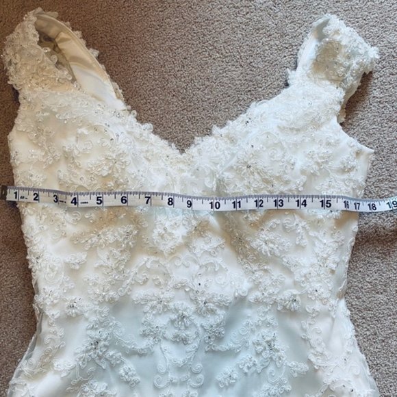 Maggie Sottero Wedding Dress - Picture 5 of 7